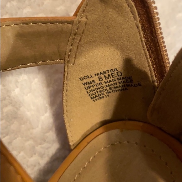 Sandals - Picture 7 of 8